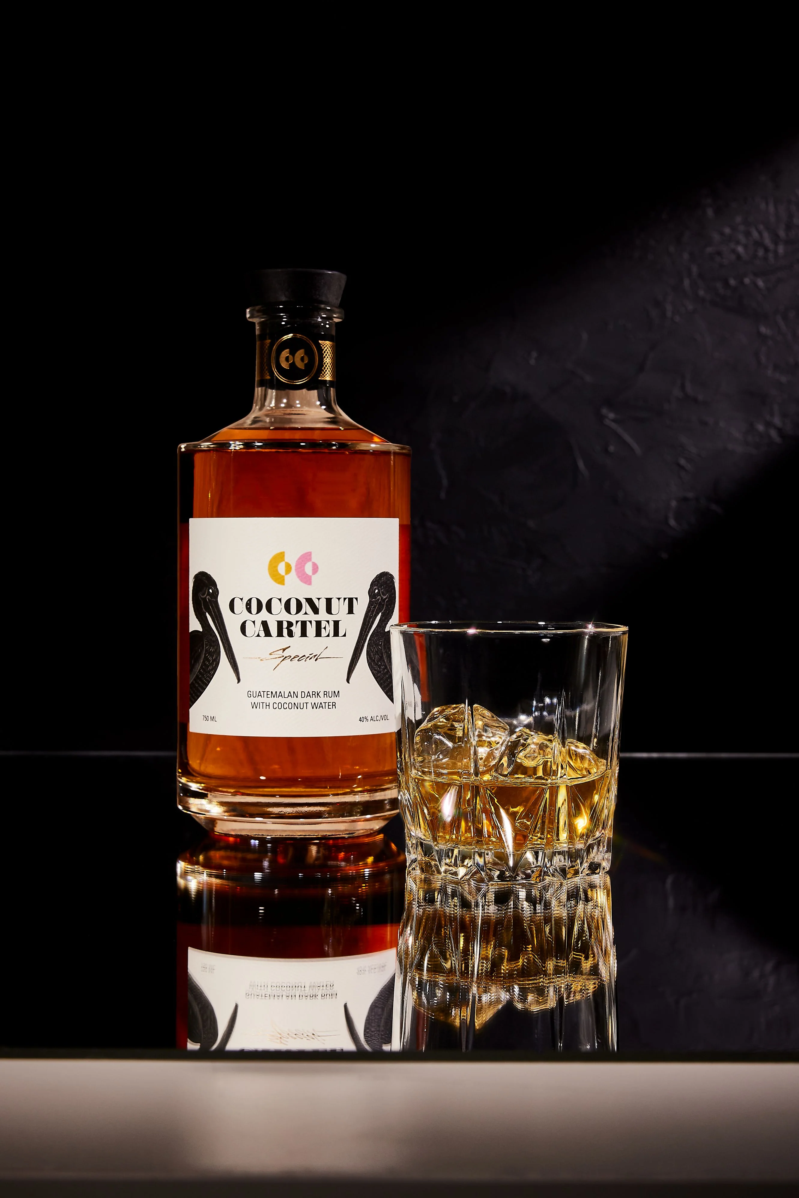 Coconut Cartel Añejo Rum - Image 3