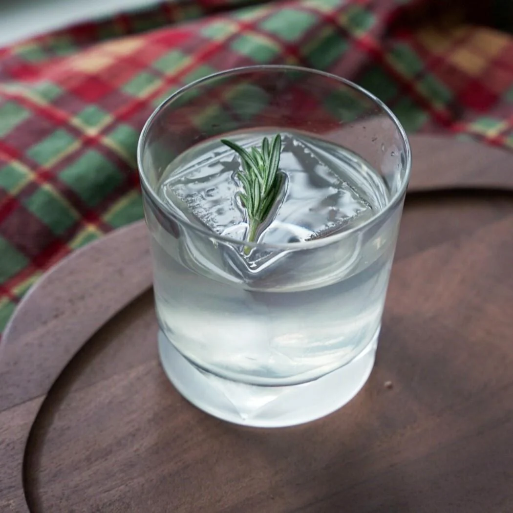 Dolin Génépy le Chamois Liqueur - Image 4