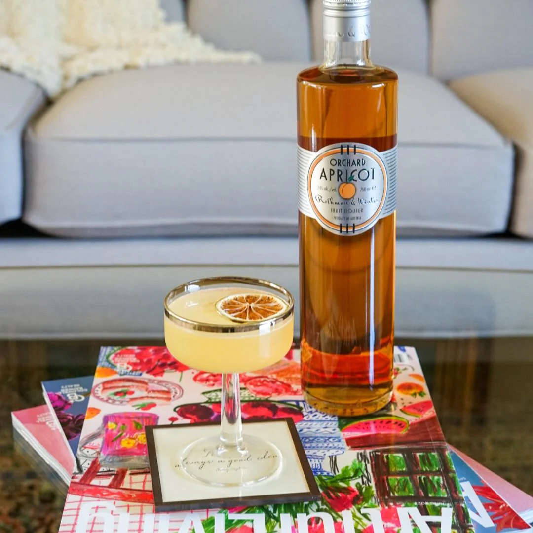 Rothman & Winter Apricot Liqueur - Image 6